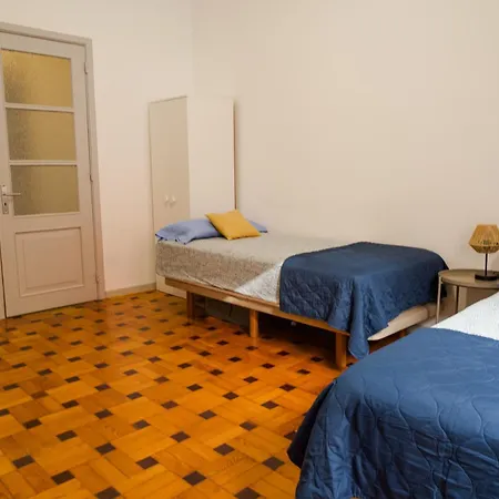 Moradia De ファロ