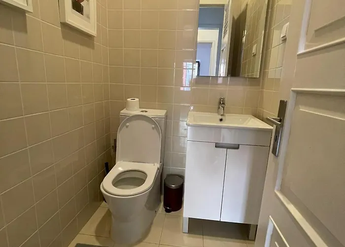 Albergue Moradia De Faro